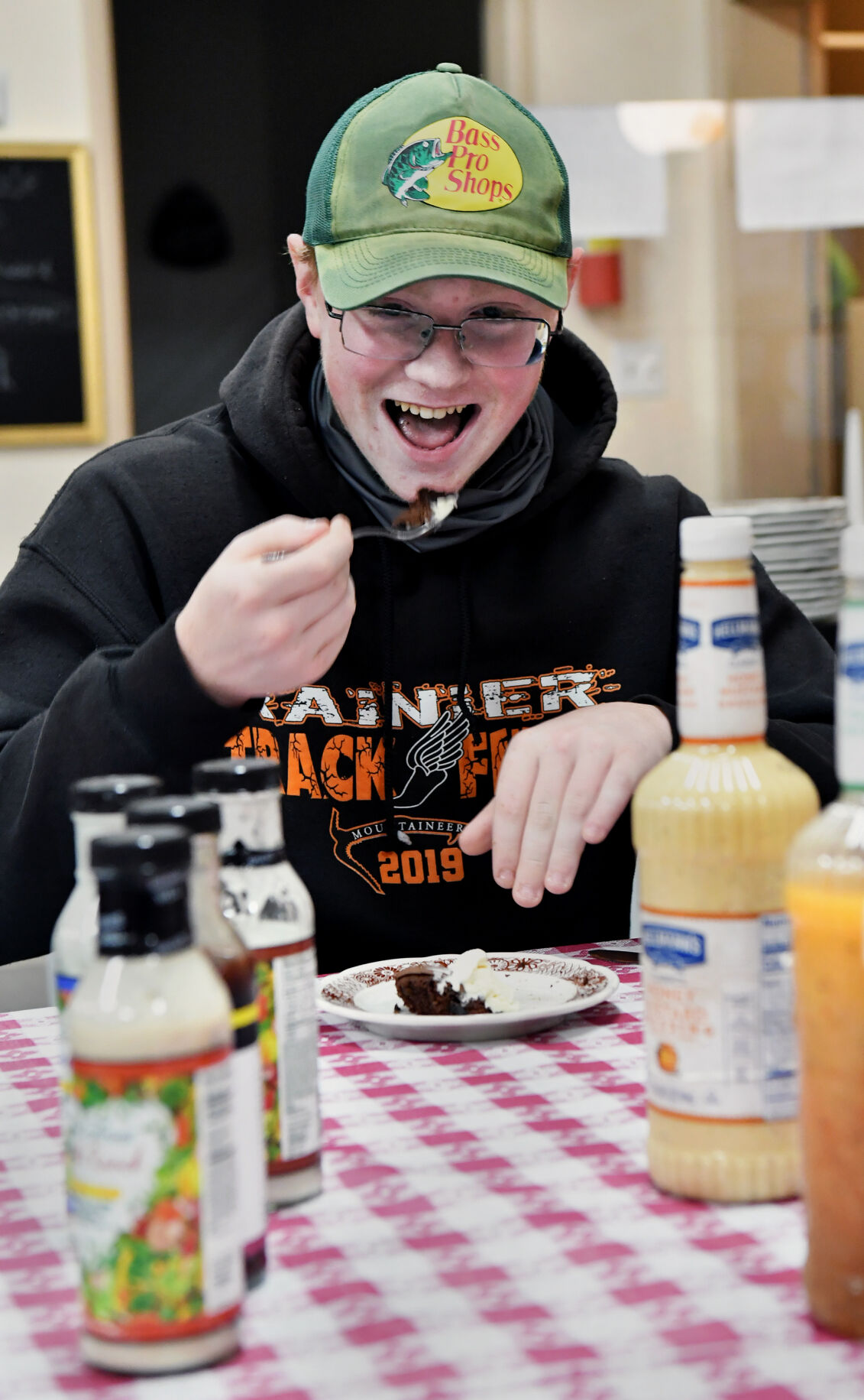 201119.news.rainierseniors.pd4.jpg